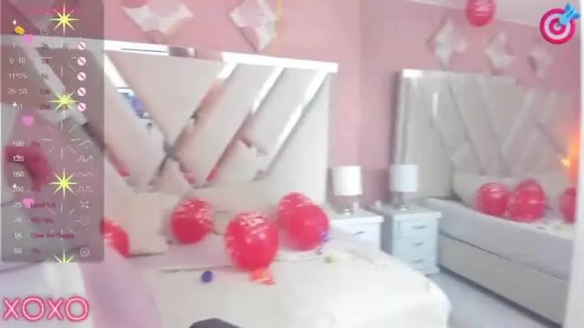 Image 2 of carolinareyez Stream on Chaturbate on 15 months ago
