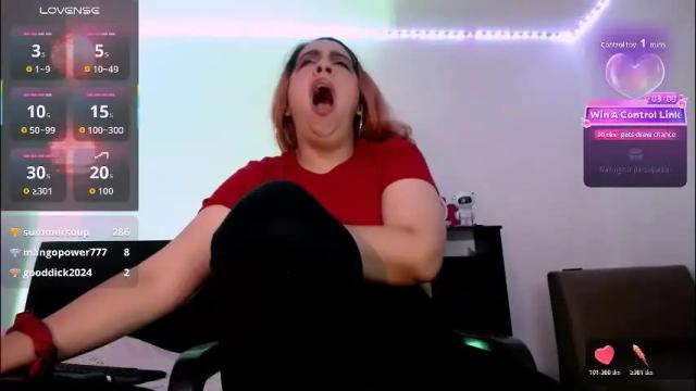 Image 2 of carolinasweet33 Stream on Chaturbate on 1 month ago