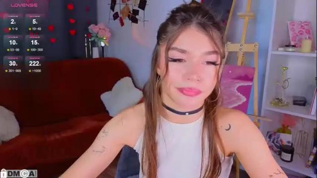 Image 6 of caroline_brown0 Stream on Chaturbate on 24 days ago