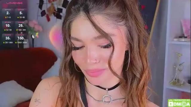 Image 12 of caroline_brown0 Stream on Chaturbate on 21 days ago