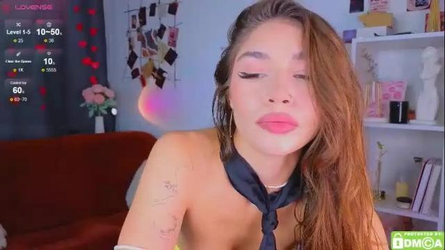 Image 2 of caroline_brown0 Stream on Chaturbate on 3 months ago