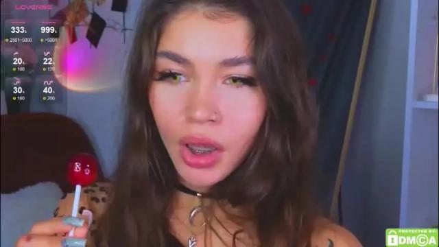 Thumbnail 1, caroline_brown0's Stream at Chaturbate, 2 months ago