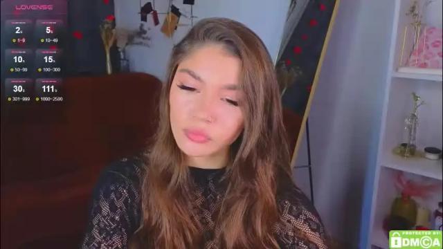 Image 2 of caroline_brown0 Stream on Chaturbate on 2 months ago