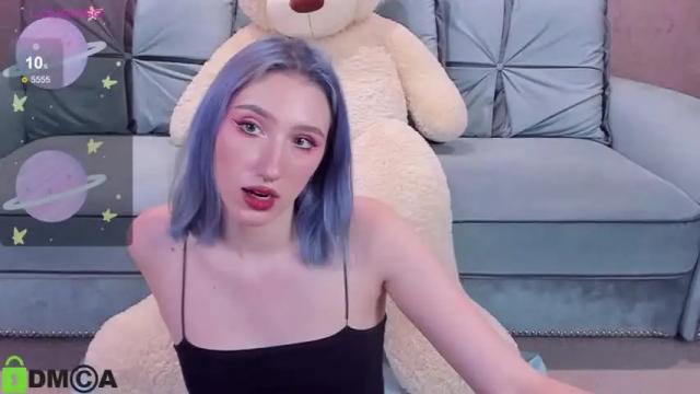 Image 11 of caroline_butt Stream on Chaturbate on 19 months ago