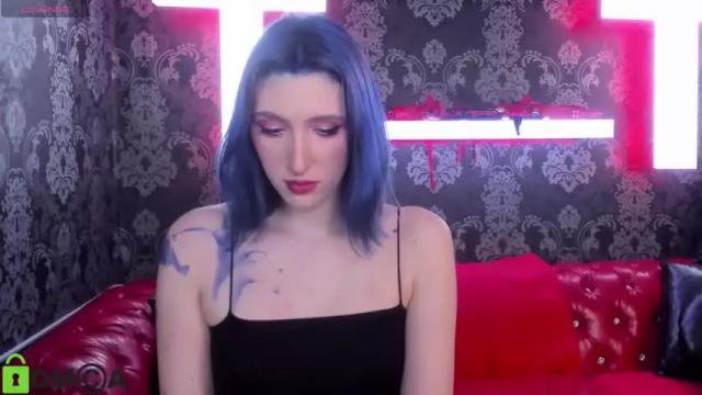 Image 10 of caroline_butt Stream on Chaturbate on 15 months ago