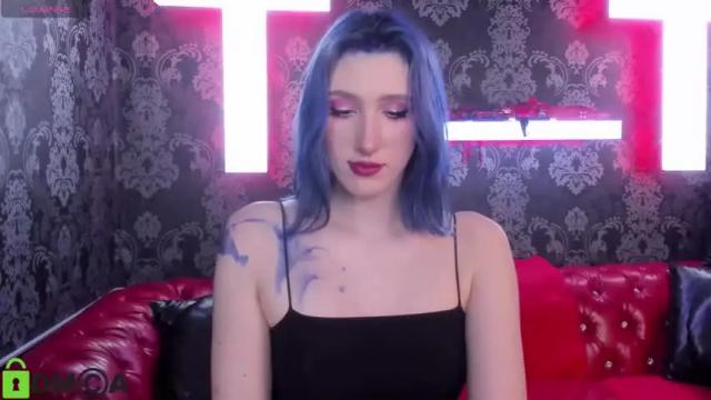 Image 3 of caroline_butt Stream on Chaturbate on 15 months ago