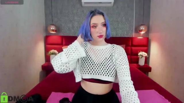 Image 10 of caroline_butt Stream on Chaturbate on 14 months ago