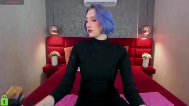 Image 4 of caroline_butt Stream on Chaturbate on 14 months ago