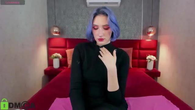 Image 7 of caroline_butt Stream on Chaturbate on 14 months ago