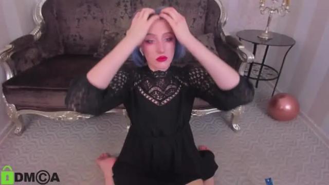 Image 8 of caroline_butt Stream on Chaturbate on 14 months ago
