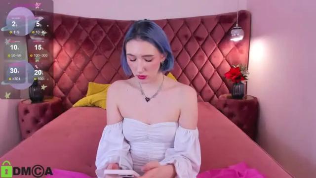 Image 8 of caroline_butt Stream on Chaturbate on 14 months ago