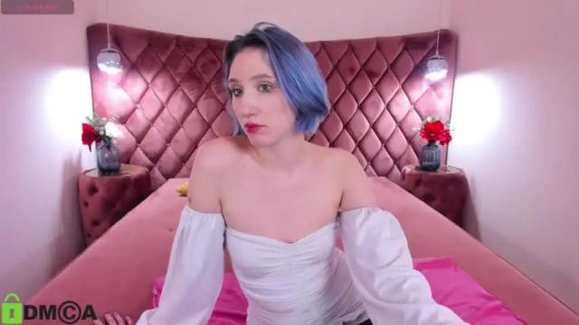 Image 10 of caroline_butt Stream on Chaturbate on 14 months ago
