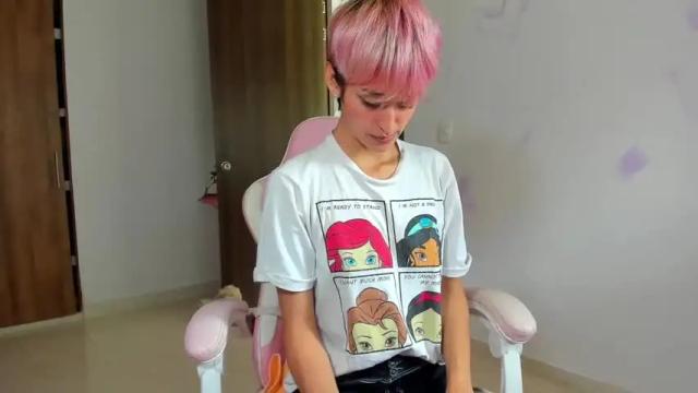 Image 7 of caroline_devil Stream on Chaturbate on 24 months ago