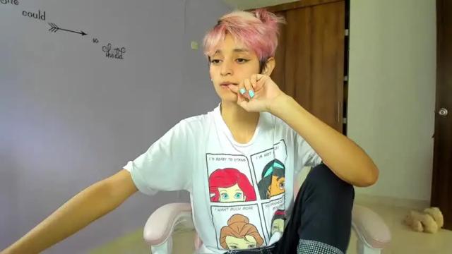 Image 8 of caroline_devil Stream on Chaturbate on 24 months ago