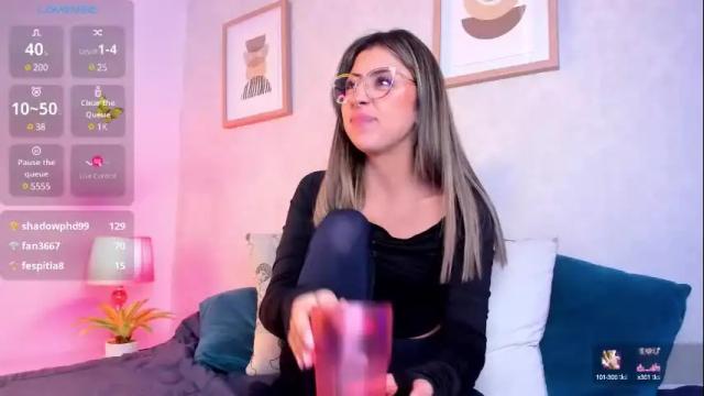Thumbnail 3, caroline_dh's Stream at Chaturbate, 1 month ago