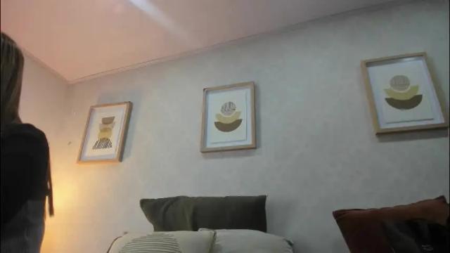 Thumbnail 1, caroline_dh's Stream at Chaturbate, 14 hours ago