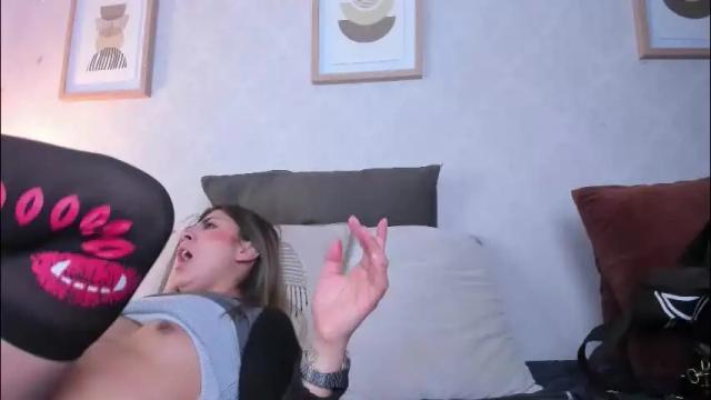 Image 11 of caroline_dh Stream on Chaturbate on 2 days ago