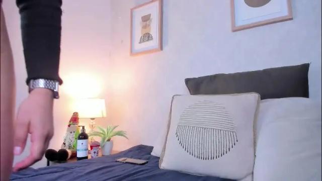 Image 12 of caroline_dh Stream on Chaturbate on 2 days ago