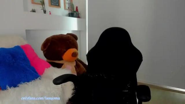 Image 10 of caroline_diazz Stream on Chaturbate on 16 months ago