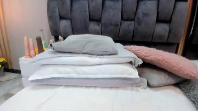 Thumbnail 3, caroline_flores's Stream at Chaturbate, 1 month ago