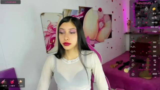 Thumbnail 1, caroline_lenox's Stream at Chaturbate, 15 months ago