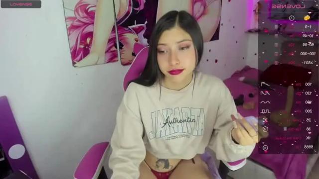 Image 10 of caroline_lenox Stream on Chaturbate on 15 months ago