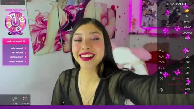 Image 6 of caroline_lenox Stream on Chaturbate on 17 months ago
