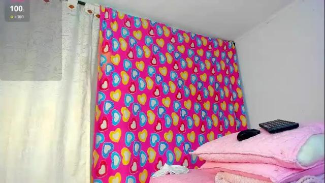 Image 3 of caroline_tovar_ Stream on Chaturbate on 1 month ago