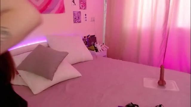 Image 8 of carolineamber Stream on Chaturbate on 3 months ago