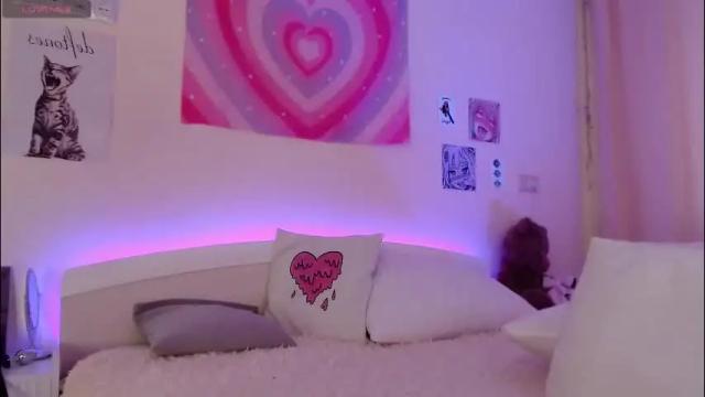 Image 10 of carolineamber Stream on Chaturbate on 2 months ago
