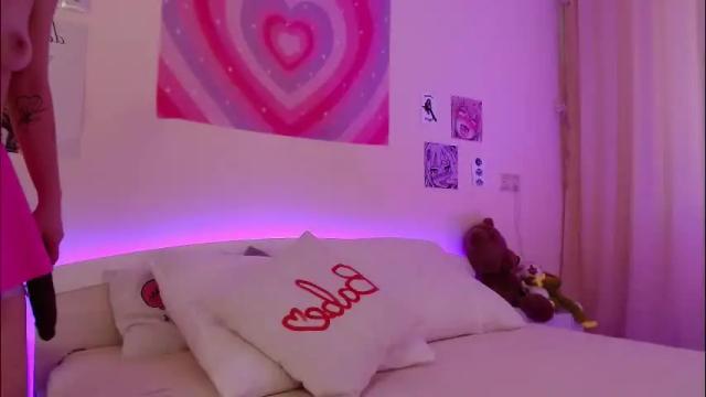 Image 6 of carolineamber Stream on Chaturbate on 1 month ago
