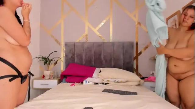 Image 6 of carolinee_torres Stream on Chaturbate on 1 month ago