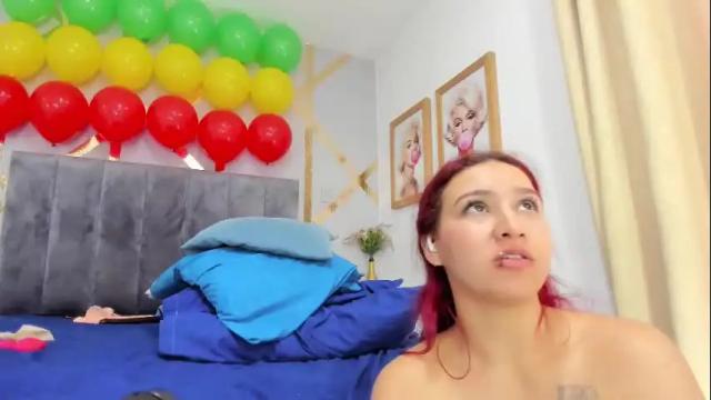 Image 11 of carolinee_torres Stream on Chaturbate on 1 month ago