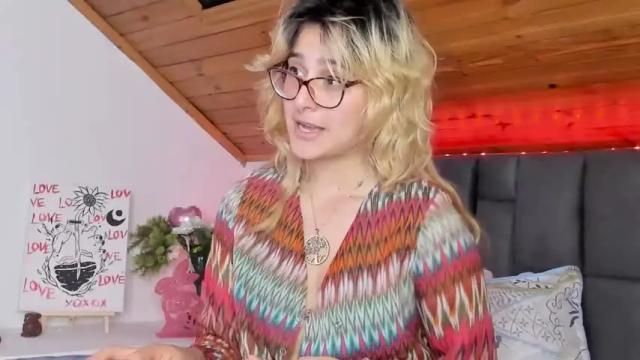Thumbnail 1, carolinejones23's Stream at Chaturbate, 13 months ago