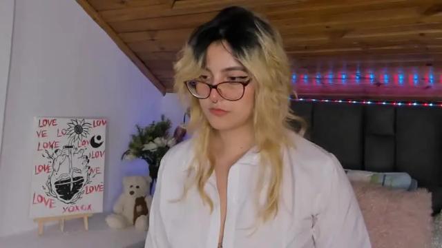 Thumbnail 2, carolinejones23's Stream at Chaturbate, 12 months ago