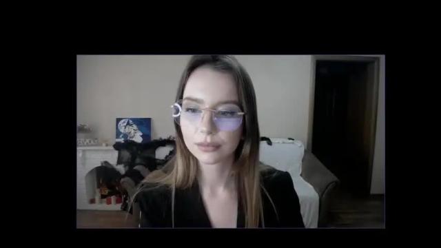 Thumbnail 1, carolinelindberg's Stream at Chaturbate, 19 months ago