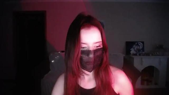 Image 11 of carolinelindberg Stream on Chaturbate on 19 months ago