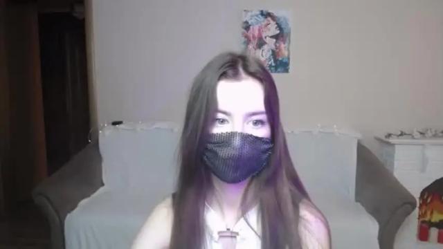 Image 10 of carolinelindberg Stream on Chaturbate on 19 months ago