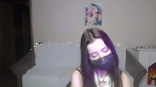 Image 12 of carolinelindberg Stream on Chaturbate on 19 months ago