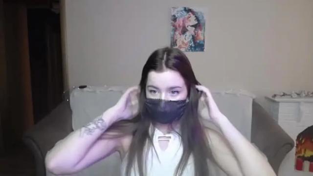 Image 8 of carolinelindberg Stream on Chaturbate on 19 months ago
