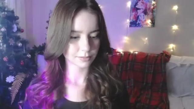 Image 4 of carolinelindberg Stream on Chaturbate on 18 months ago