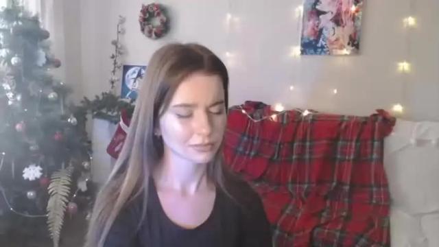 Image 3 of carolinelindberg Stream on Chaturbate on 18 months ago