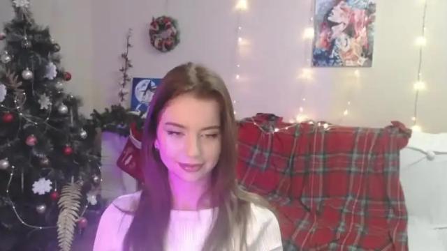 Image 12 of carolinelindberg Stream on Chaturbate on 18 months ago