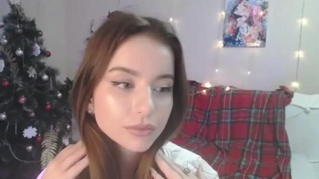Image 3 of carolinelindberg Stream on Chaturbate on 18 months ago