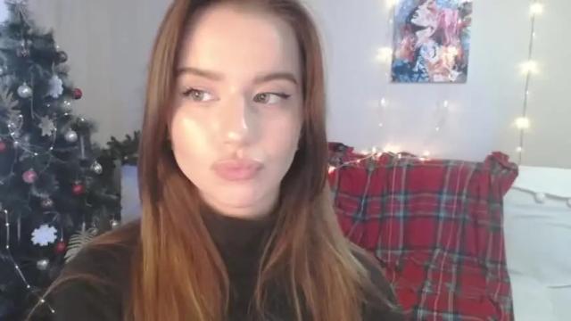 Image 4 of carolinelindberg Stream on Chaturbate on 18 months ago