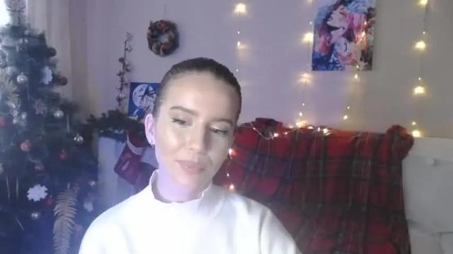 Image 10 of carolinelindberg Stream on Chaturbate on 18 months ago