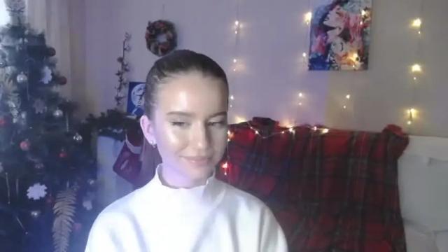 Image 11 of carolinelindberg Stream on Chaturbate on 18 months ago