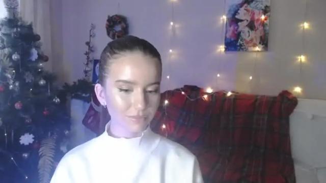 Image 2 of carolinelindberg Stream on Chaturbate on 18 months ago