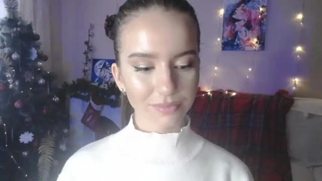 Image 3 of carolinelindberg Stream on Chaturbate on 18 months ago