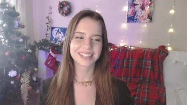 Image 2 of carolinelindberg Stream on Chaturbate on 18 months ago